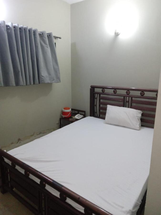 New Hotel Chilton カラチ エクステリア 写真